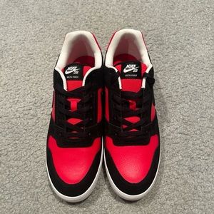 Size 11 - Nike SB Delta Force Vulc Black-University Red